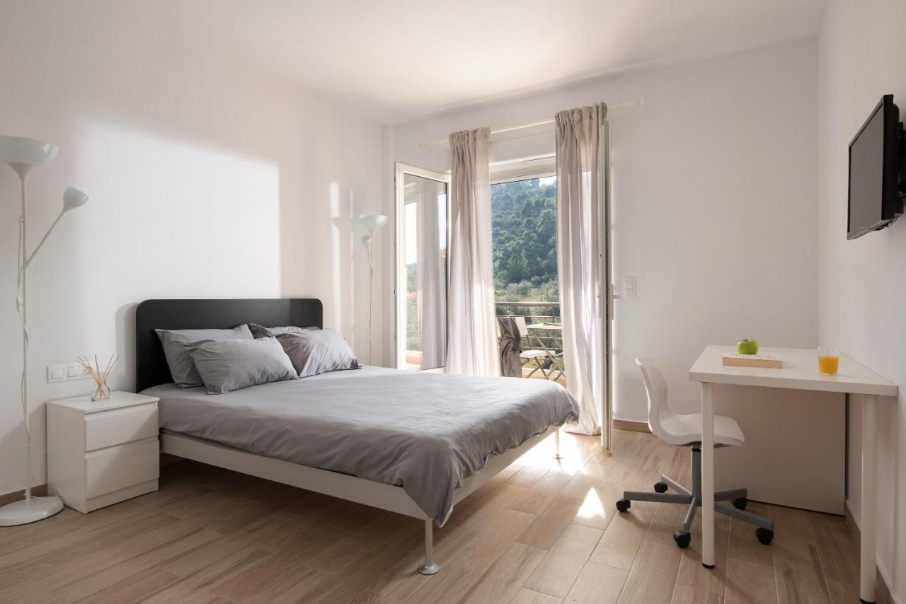 Les Oliviers - Studios & Apartments Vourvourou Exterior photo