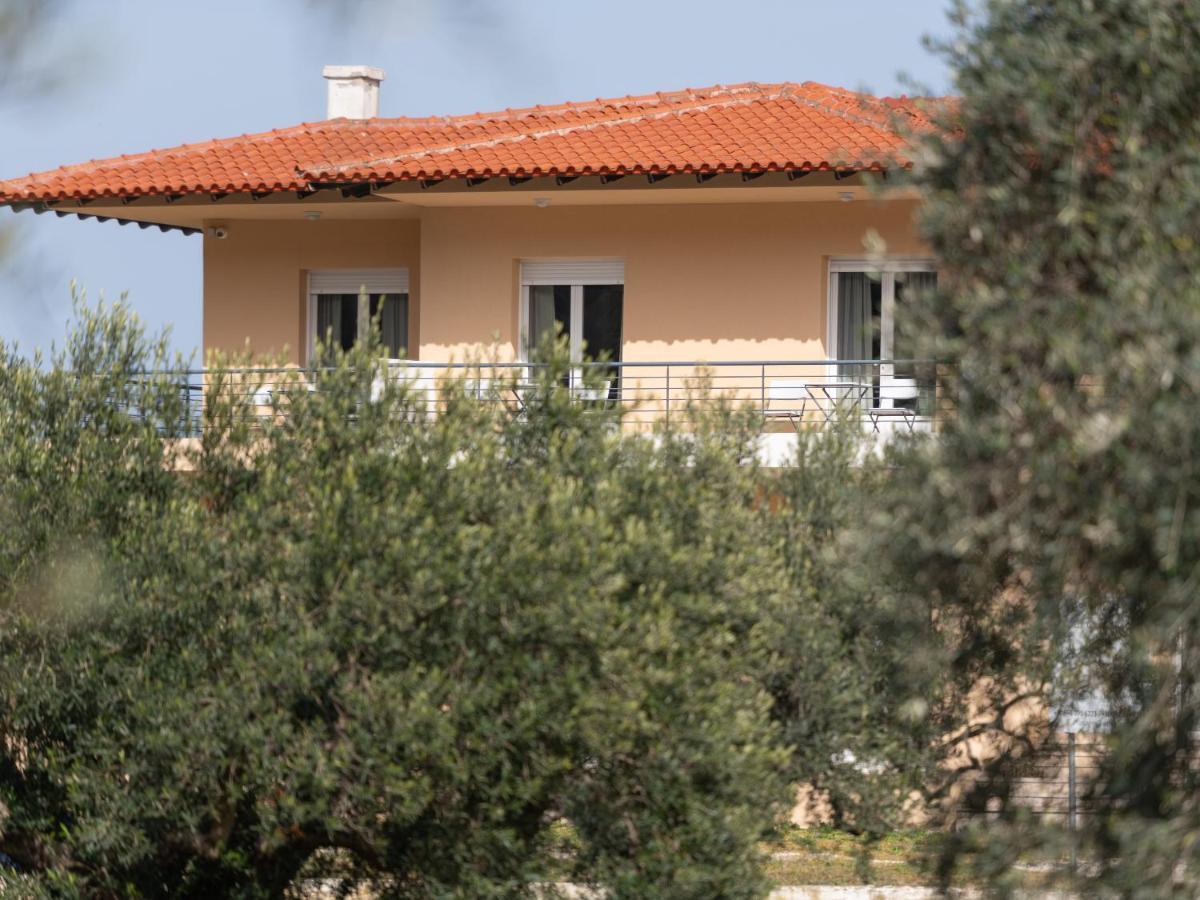 Les Oliviers - Studios & Apartments Vourvourou Exterior photo